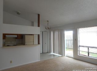 1042 Orts Dr APT A, Pleasanton, TX 78064