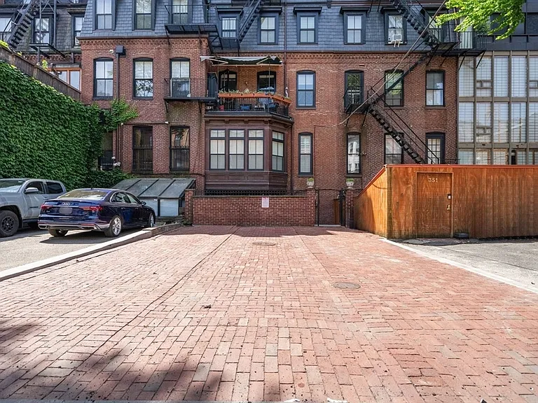 349 Marlborough St #1 — Photo 35