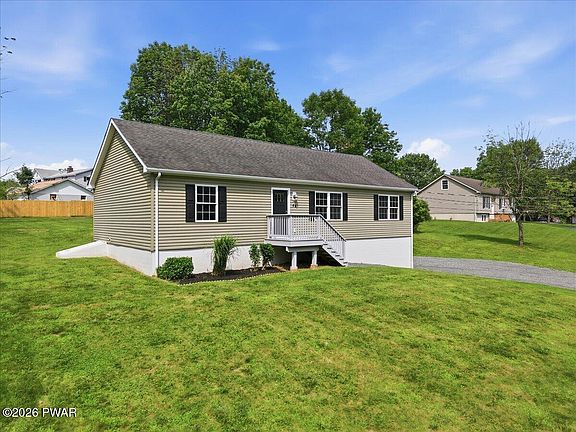 3rd image of 44 Long Meadow Dr