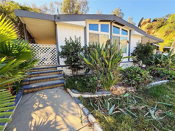 3rd image of 24425 Woolsey Canyon Rd Spc 96