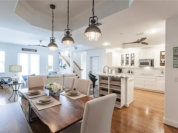 572 11th Ave S #2, Naples, FL 34102