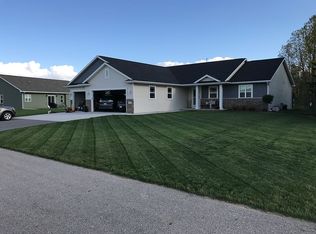 1448 Plains Ave, Neenah, WI 54956