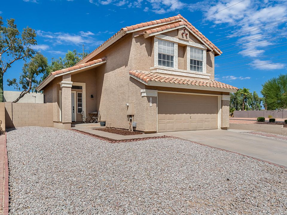 1st image of 4036 E Woodland Dr