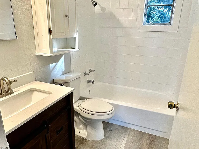 3607 Lindell Ave — Photo 10