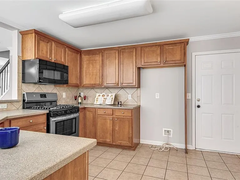 268 Balaban Cir — Photo 5