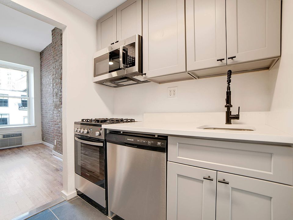 1st image of 27 W 94th St APT 5