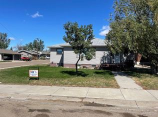 814 7th Ave N, Glasgow, MT 59230