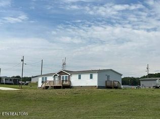 416 Barre Rd, Dandridge, TN 37725