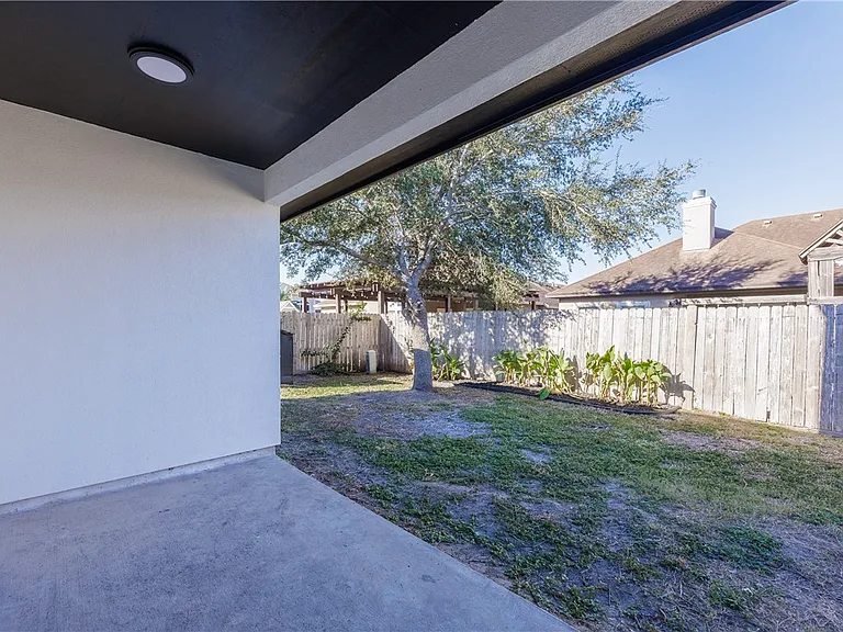 4025 Puget Sound Dr — Photo 34