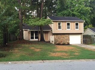 588 Burnt Creek Dr, Lilburn, GA 30047