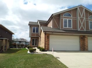 312 Morningside Dr APT A, Bloomingdale, IL 60108
