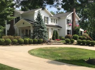 9054 Highland Dr, Brecksville, OH 44141