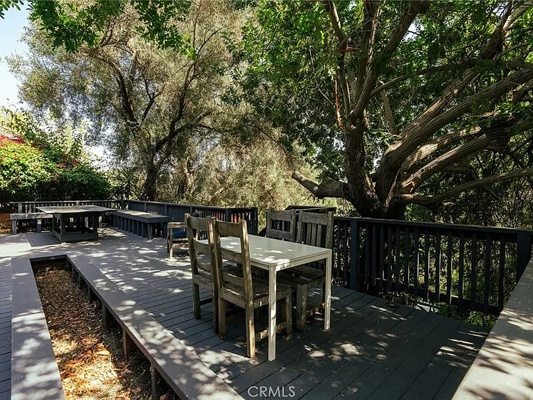5924 Hayes Ave — Photo 16