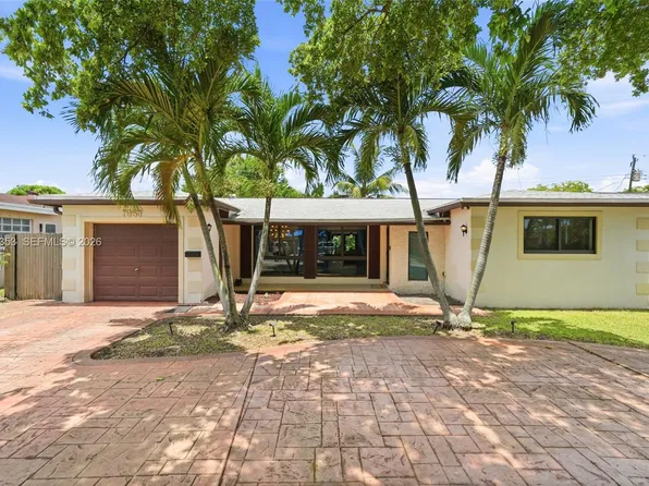 7953 Venetian St, Miramar, FL 33023