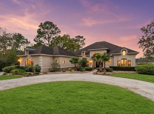 9722 Crestwater Cir, Magnolia, TX 77354
