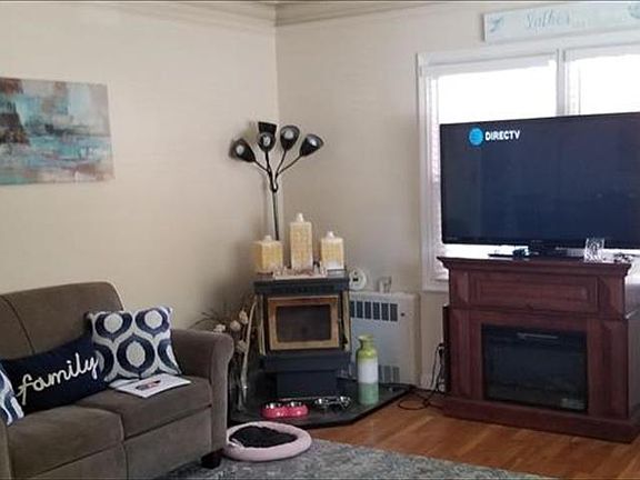 5th image of 602 S Higbee Ave