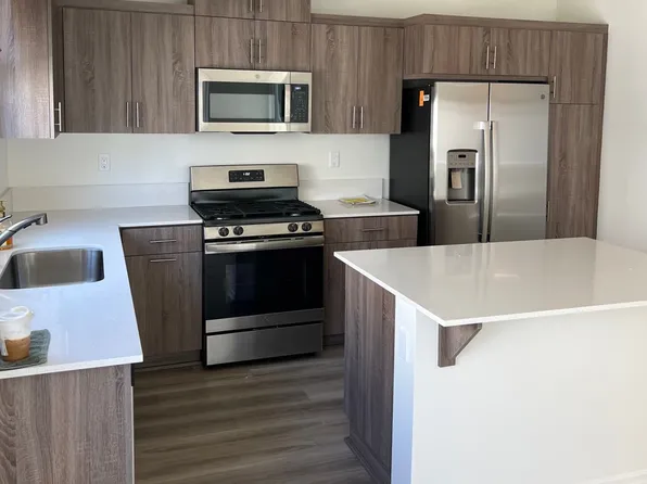 5224 Beachfront Cove St #61, San Diego, CA 92154