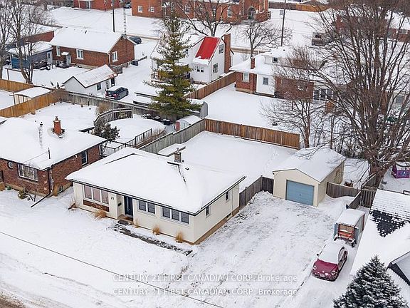 3rd image of 21 Beverly Rd