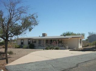 19121 E Oasis Dr, Black Canyon City, AZ 85324