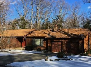 62 Wayside Rd, Hewitt, NJ 07421