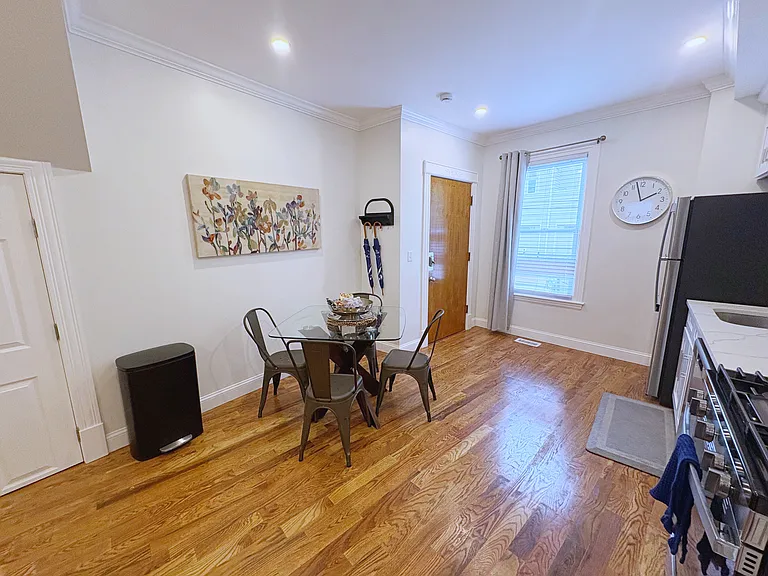16 Leamington Rd #1 — Photo 10