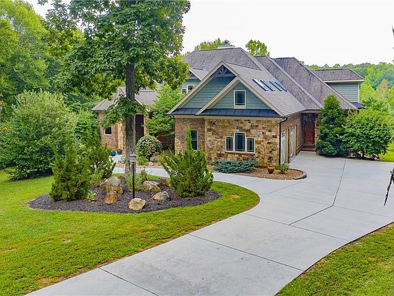 2nd image of 1782 Tancredi Ln