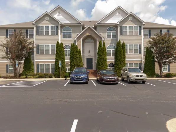 4702 Pennoak Ln APT G, Greensboro, NC 27409