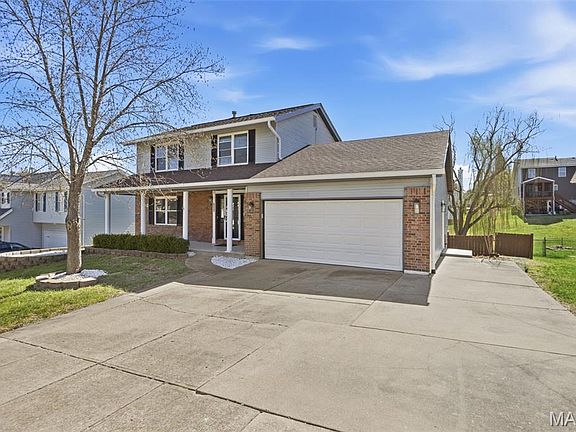 3rd image of 3550 Saint Martin Dr