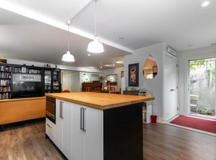 11 1/2 Rose Ave #2, Toronto, ON M4X 1N6