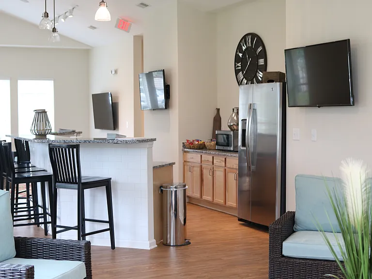 Skyline Terrace — Photo 15