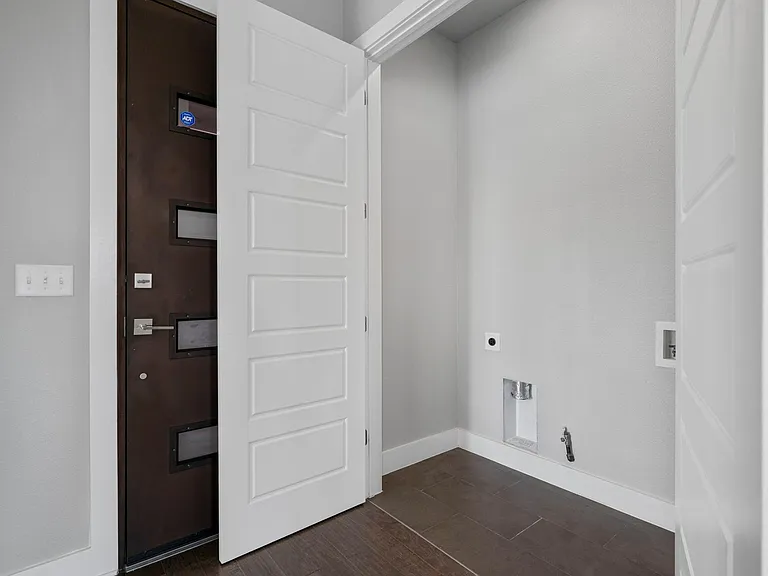 4501 Jackson Ave #5205 — Photo 21