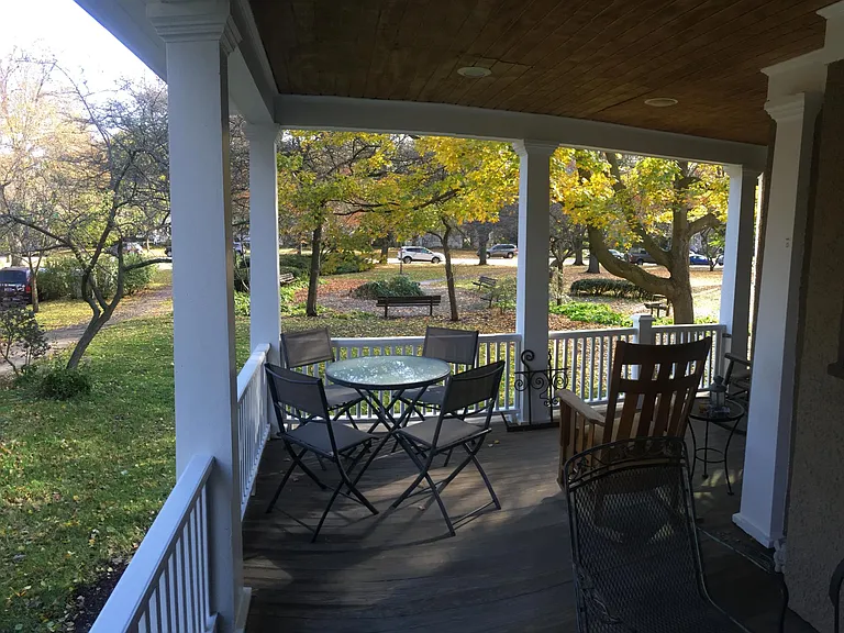 812 Gaffield Pl — Photo 3