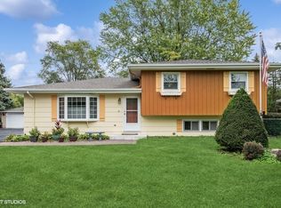 5835 Tennessee Ave, Clarendon Hills, IL