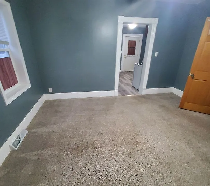 922-924 Elm St. (4 Unit)
