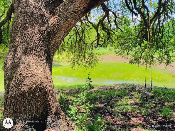 601 E Austin St, Llano, TX 78643