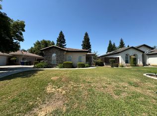 9814 Bossa Nova Ct, Bakersfield, CA 93312