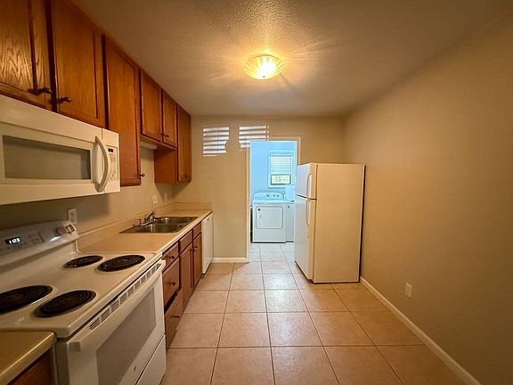 4th image of 8271 Kipling St Lot A
