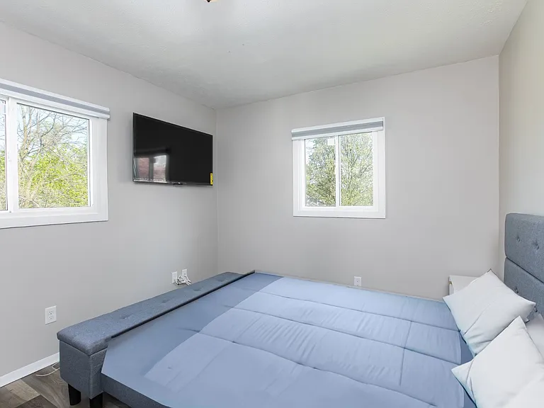 1250 Portage Ave — Photo 12