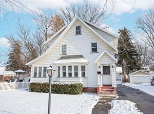 1 Ellis Dr, Rochester, NY 14624