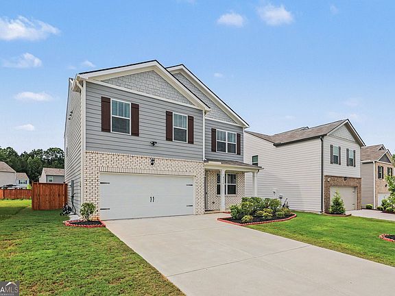 4th image of 8236 Castleton Dr