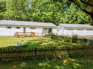 10336 N Lakeview Dr, Robinson, IL 62454