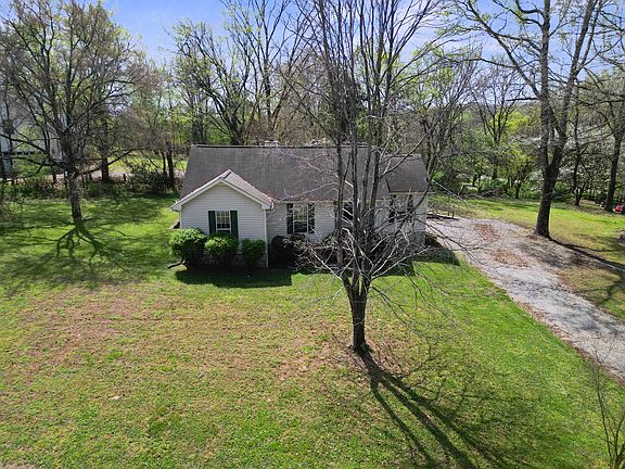 3rd image of 202 Dogwood Hills Dr