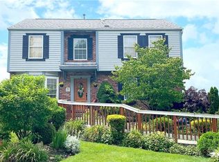 540 Cresthaven Dr, Pittsburgh, PA