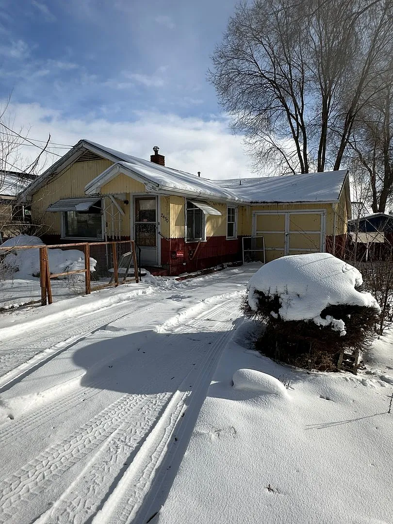 2430 Orchard Ave photo 1