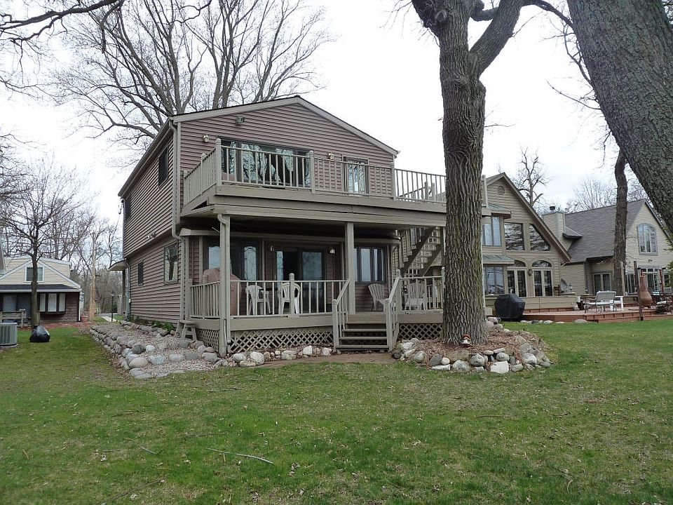1st image of W325N6864 N Lake Dr