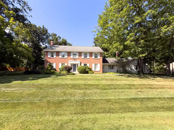 6010 Forestview Dr, Columbus, OH 43213