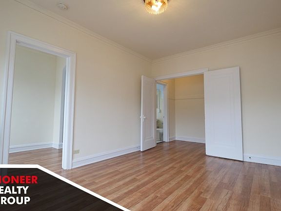 2nd image of 2536 N Sawyer Ave #2536313