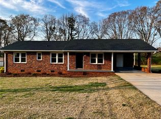 517 Williams Farm Rd, Westminster, SC 29693