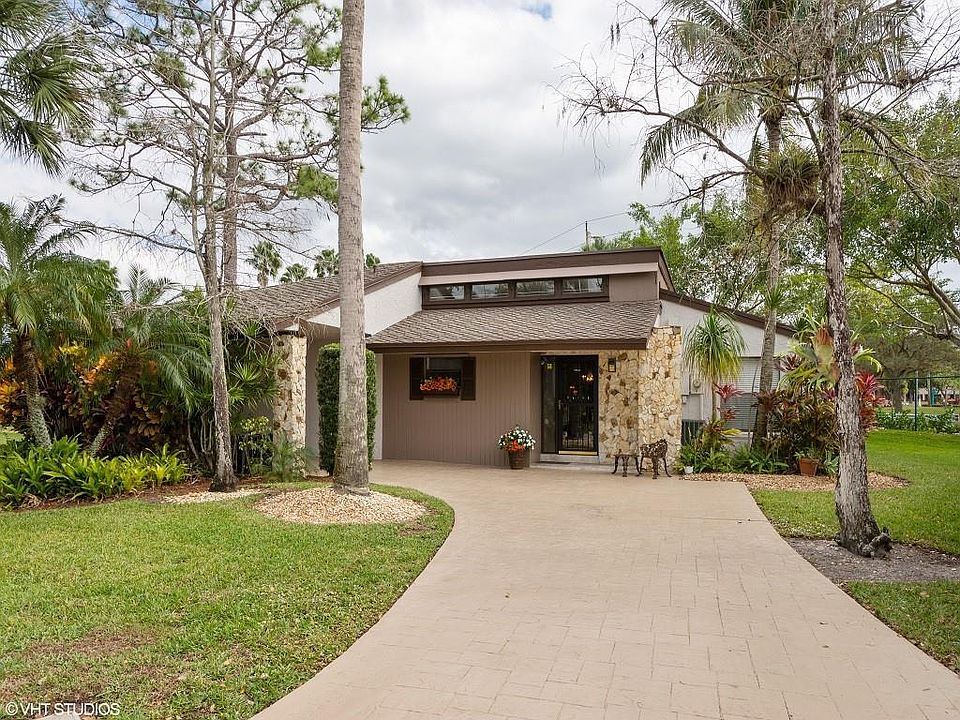 1st image of 7806 Beechfern Cir #22