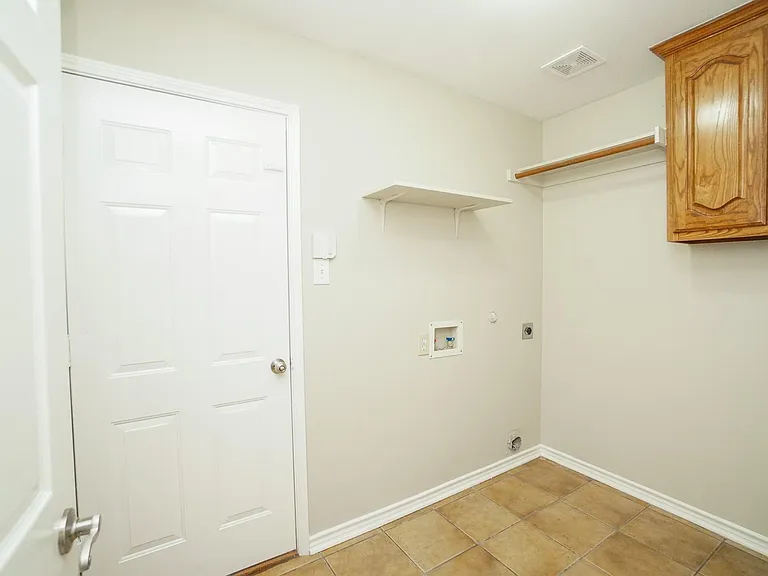 15827 Palo Pinto Dr — Photo 20